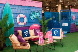Seattle Tradeshow Booth Design Build Event Production Experian